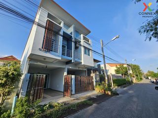 For sale 3 bed townhouse in Hat Yai, Songkhla