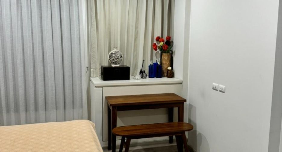 For sale 1 bed condo in Huai Khwang, Bangkok