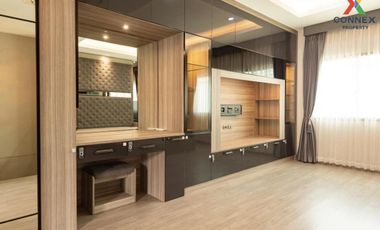 For rent 3 Beds townhouse in Lat Phrao, Bangkok