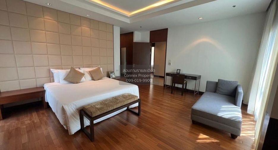 For rent 3 bedrooms condo in Pathum Wan, Bangkok