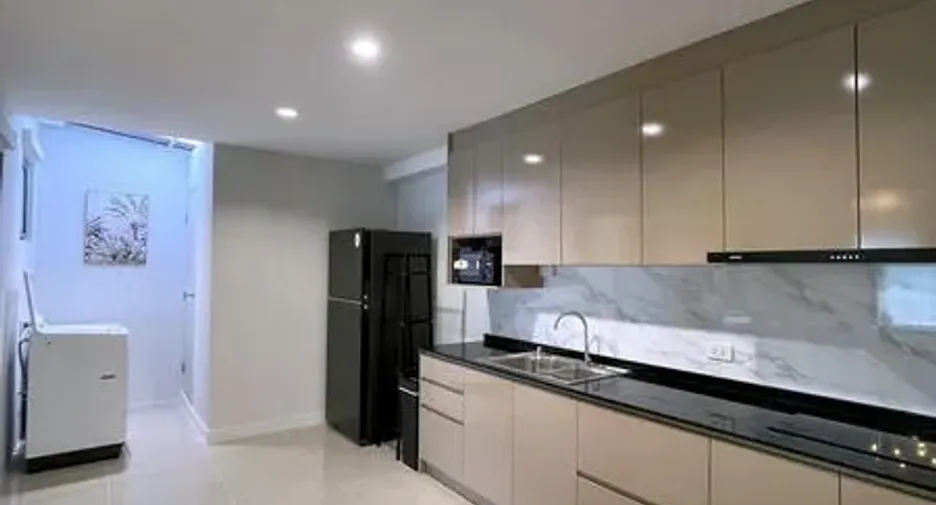 出租 3 卧室 联排别墅 在 Bang Phli, Samut Prakan