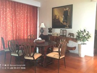 For rent 3 bed condo in Yan Nawa, Bangkok