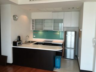 For rent 2 bed condo in Yan Nawa, Bangkok