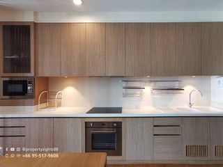 For rent 4 bed condo in Yan Nawa, Bangkok