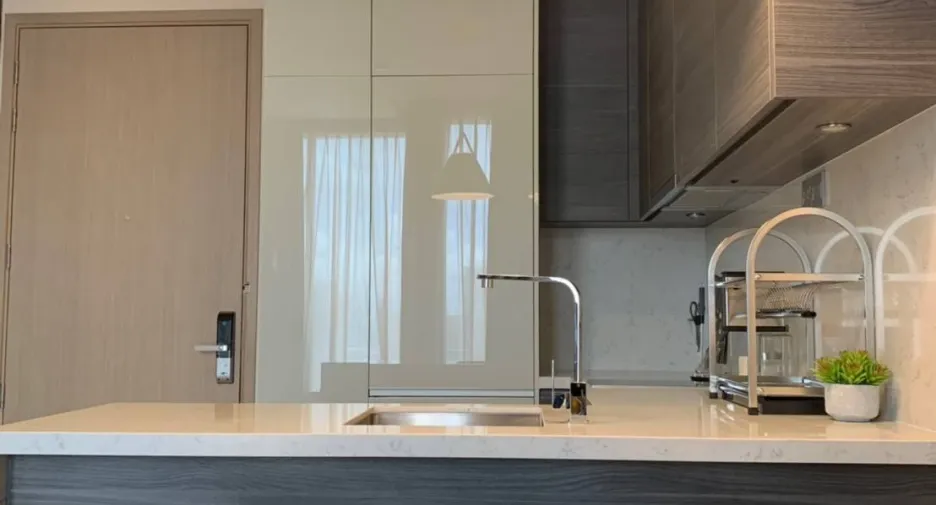 For sale 1 bed condo in Watthana, Bangkok