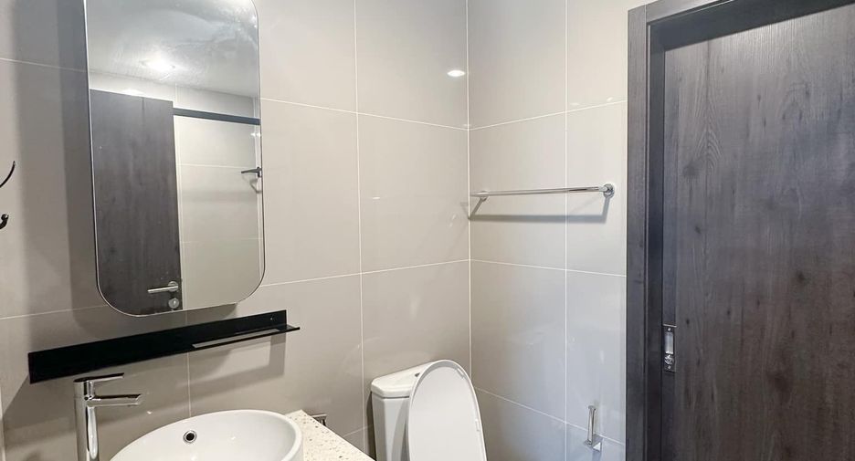 For sale 1 bed condo in Huai Khwang, Bangkok
