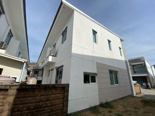 For sale 3 Beds townhouse in Mueang Phuket, Phuket
