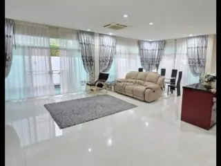 Casa en venta de 2 habitaciones en Bang Lamung, Chonburi