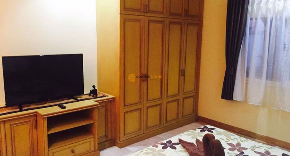 Casa en alquiler y en venta de 4 habitaciones en East Pattaya, Pattaya