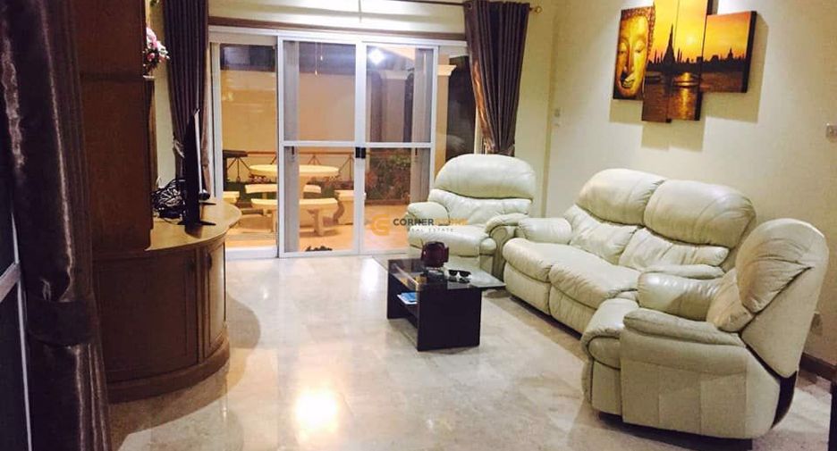 Casa en alquiler y en venta de 4 habitaciones en East Pattaya, Pattaya
