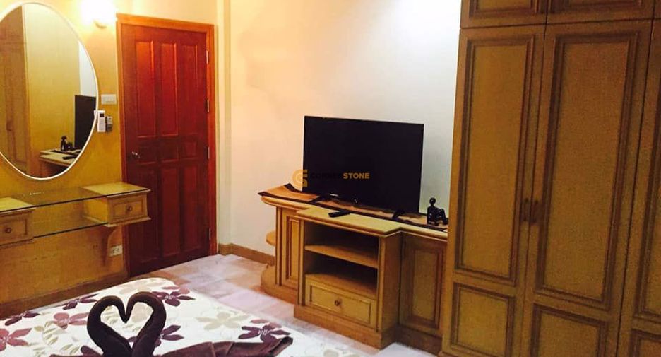 Casa en alquiler y en venta de 4 habitaciones en East Pattaya, Pattaya