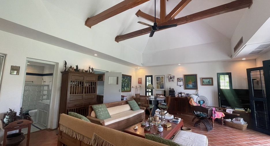 For sale 2 bed condo in Cha Am, Phetchaburi