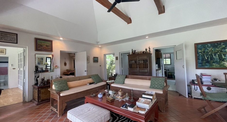 For sale 2 bed condo in Cha Am, Phetchaburi