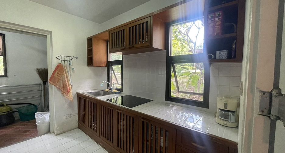 For sale 2 bed condo in Cha Am, Phetchaburi