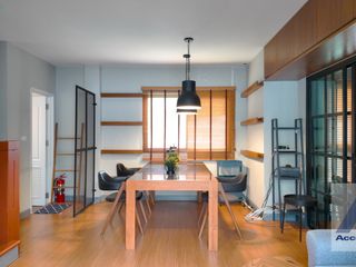 For rent そして for sale 5 Beds house in Khlong Toei, Bangkok
