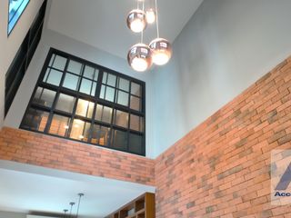For rent そして for sale 5 Beds house in Khlong Toei, Bangkok