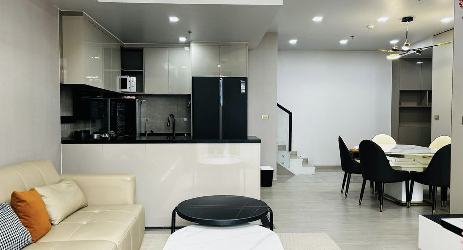 For rent 3 bed condo in Huai Khwang, Bangkok
