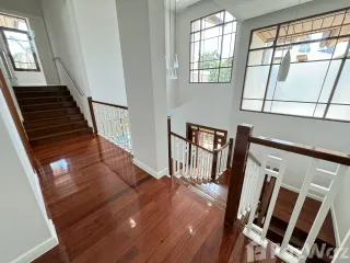 For rent 4 bed villa in Watthana, Bangkok