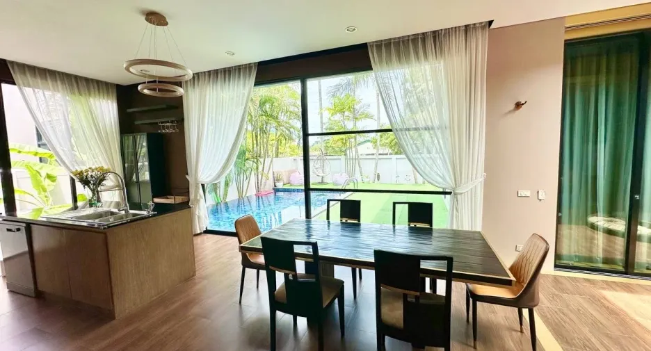 For sale 3 bed villa in Mueang Phuket, Phuket