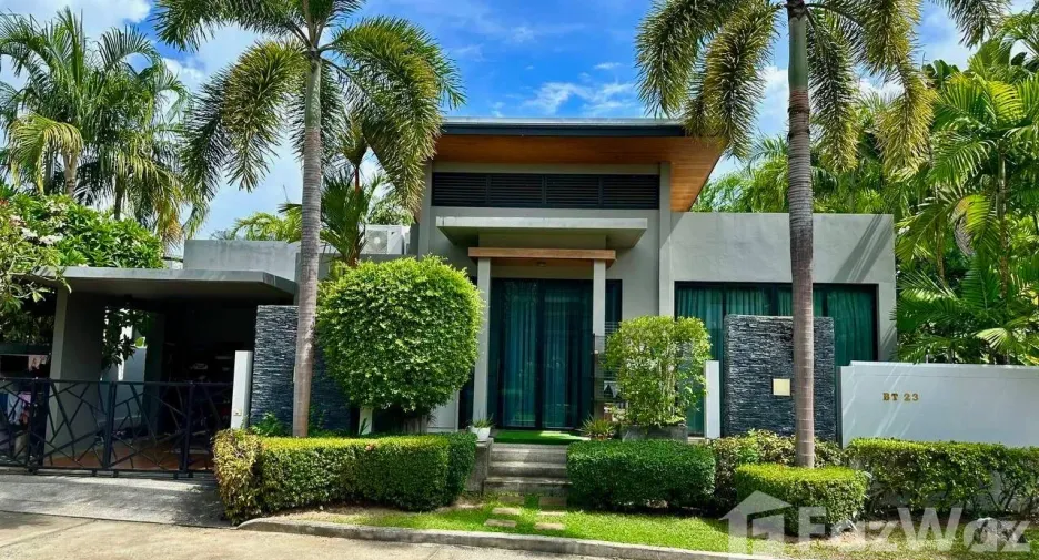 For sale 3 bed villa in Mueang Phuket, Phuket