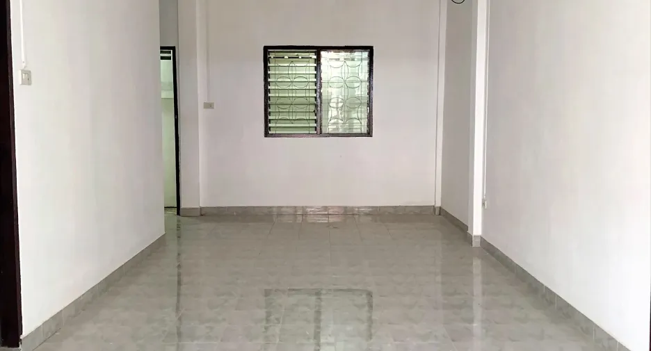 For sale 2 bed townhouse in Si Maha Phot, Prachin Buri