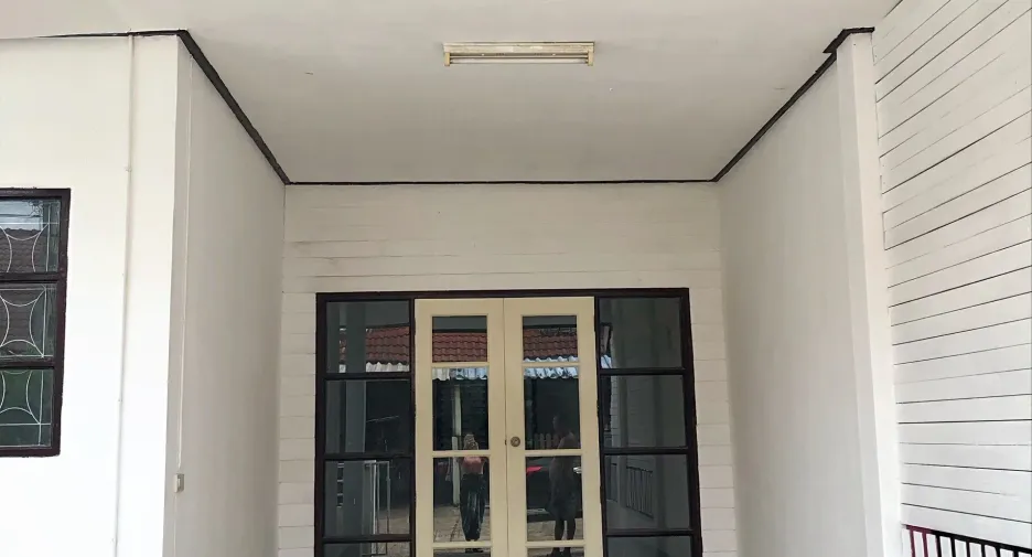 For sale 2 bed townhouse in Si Maha Phot, Prachin Buri