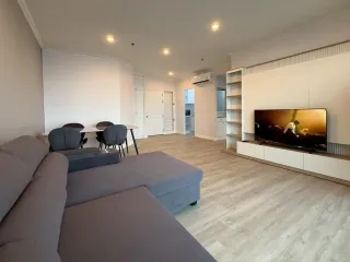 For rent 1 bed condo in Khlong San, Bangkok