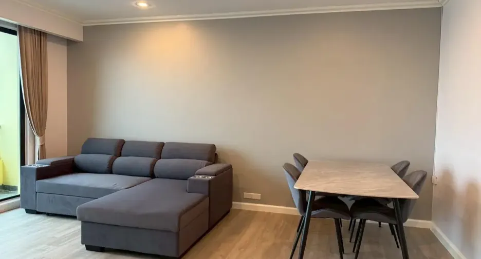 For rent 1 bed condo in Khlong San, Bangkok