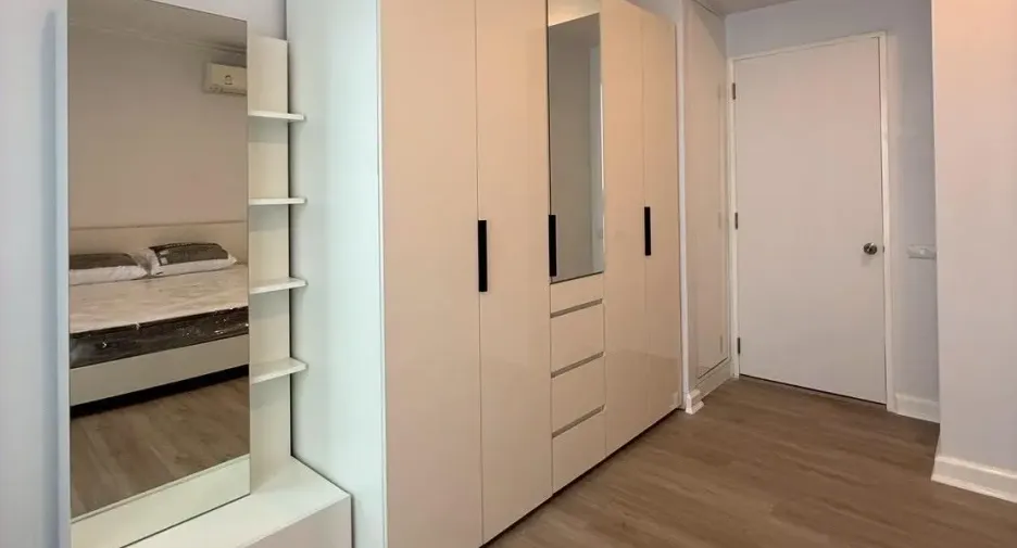 For rent 1 bed condo in Khlong San, Bangkok