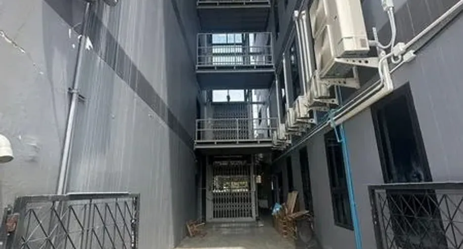 Almacén en alquiler en Bang Phli, Samut Prakan