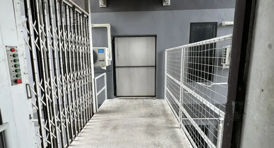 Almacén en alquiler en Bang Phli, Samut Prakan