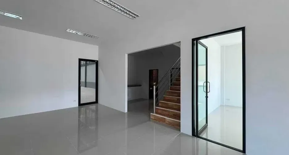 Продажа склад в Mueang Samut Sakhon, Самутсакхон