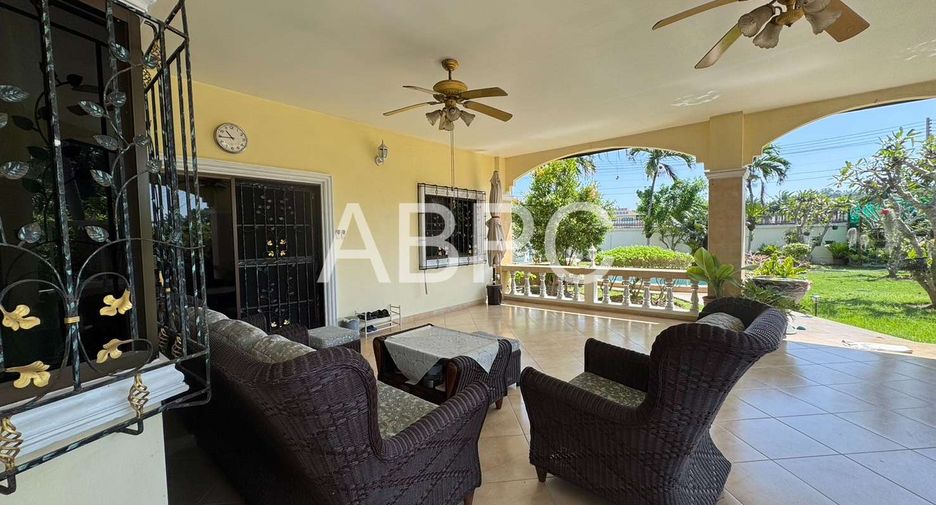 For sale 5 ベッドルーム house in East Pattaya, Pattaya