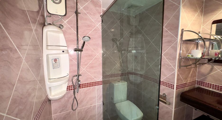 Аренда и продажа 1 кровать кондо в Банг Ламунг, Чонбури