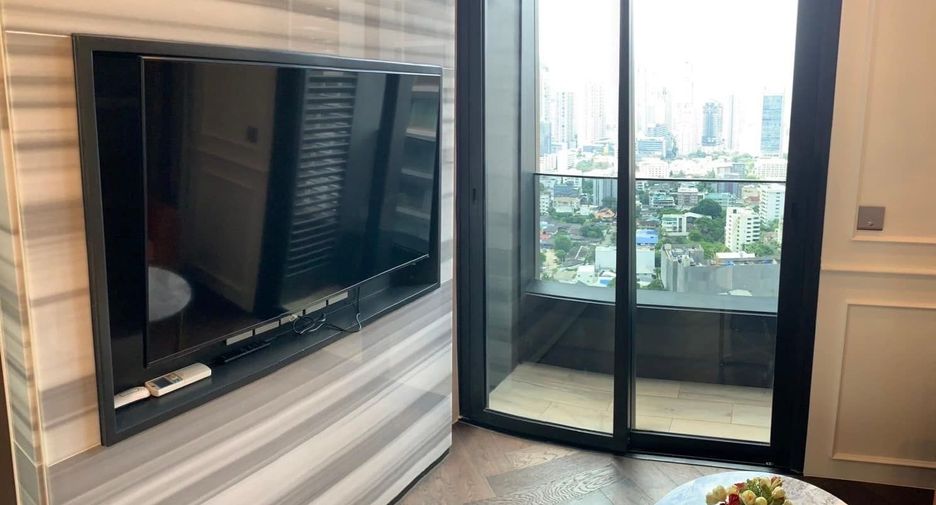 For rent 1 bed condo in Khlong Toei, Bangkok