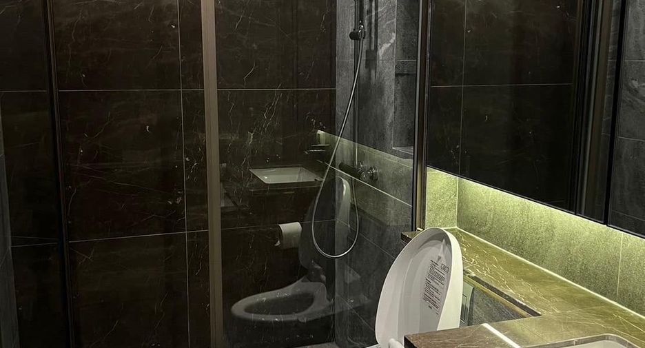 For rent 1 bed condo in Khlong Toei, Bangkok