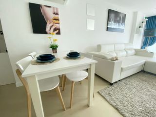 For sale 1 bed apartment in Pratumnak, Pattaya