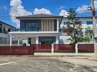 For rent 3 bed house in Lam Luk Ka, Pathum Thani