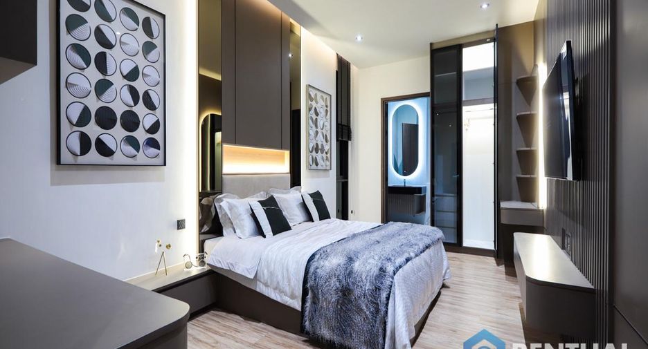 For sale 5 bedrooms villa in East Pattaya, Pattaya