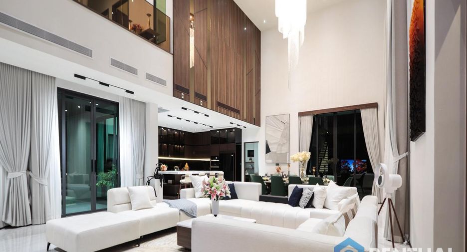 For sale 5 bedrooms villa in East Pattaya, Pattaya