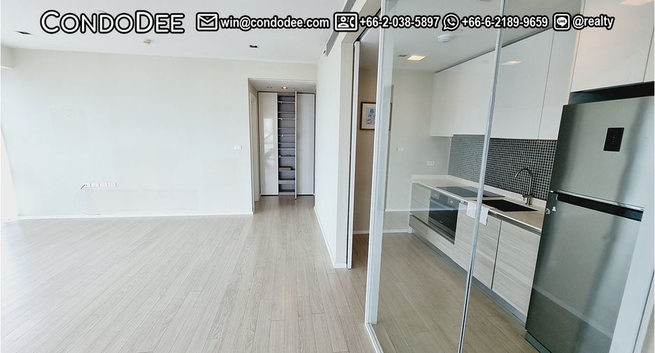 For sale 2 bedrooms condo in Watthana, Bangkok