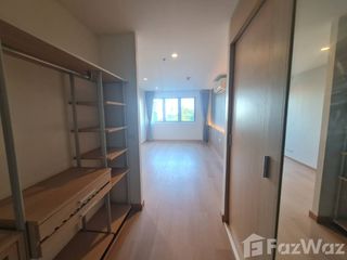 For sale 2 bed condo in Yan Nawa, Bangkok
