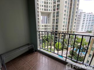 For sale 3 Beds condo in Huai Khwang, Bangkok