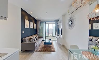 For sale 2 bed condo in Huai Khwang, Bangkok