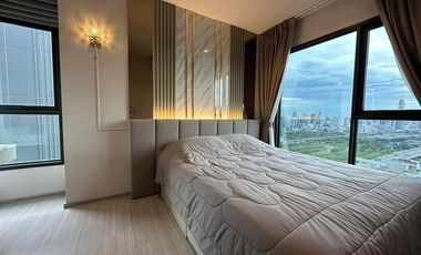 For rent 2 bed condo in Huai Khwang, Bangkok