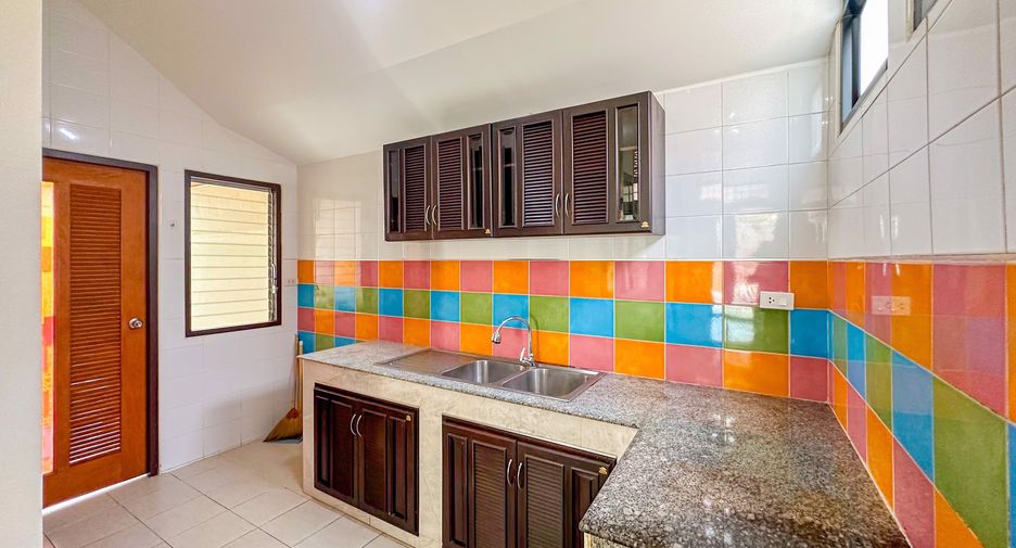 For sale 3 bed house in Bang Lamung, Chonburi