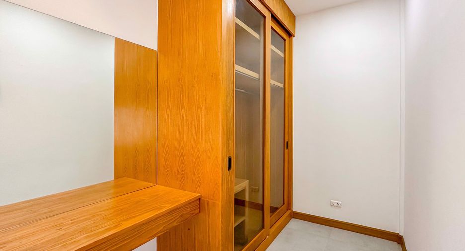 For sale 3 bed house in Bang Lamung, Chonburi