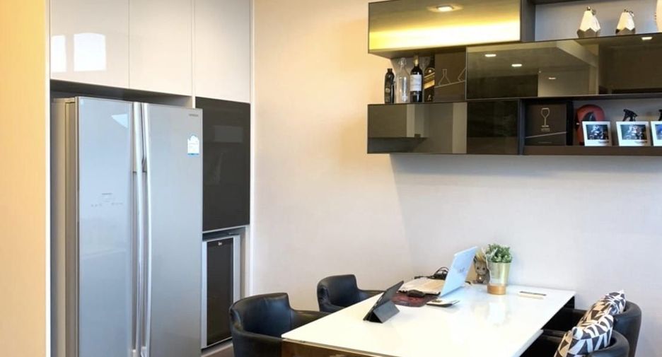 For rent 3 bed condo in Huai Khwang, Bangkok