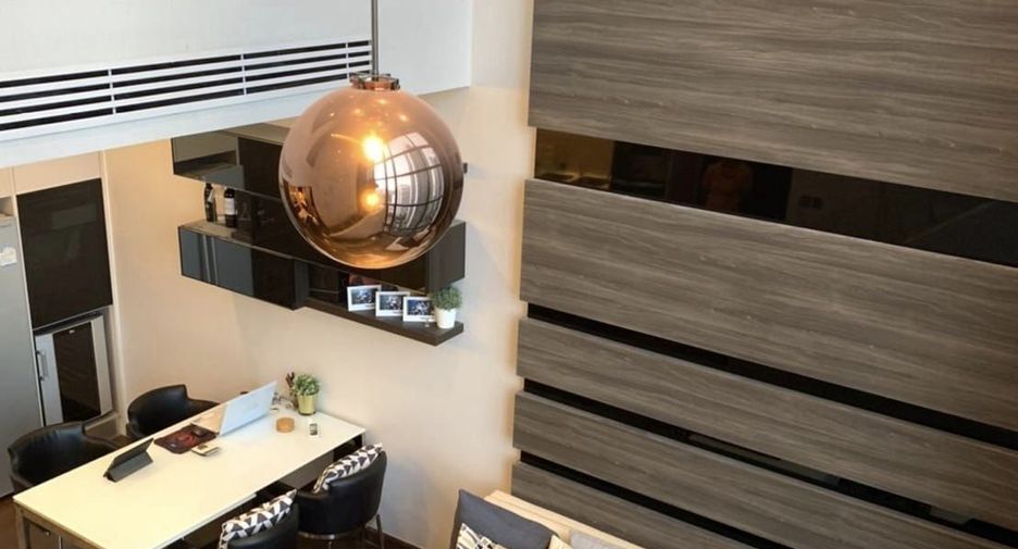 For rent 3 bed condo in Huai Khwang, Bangkok
