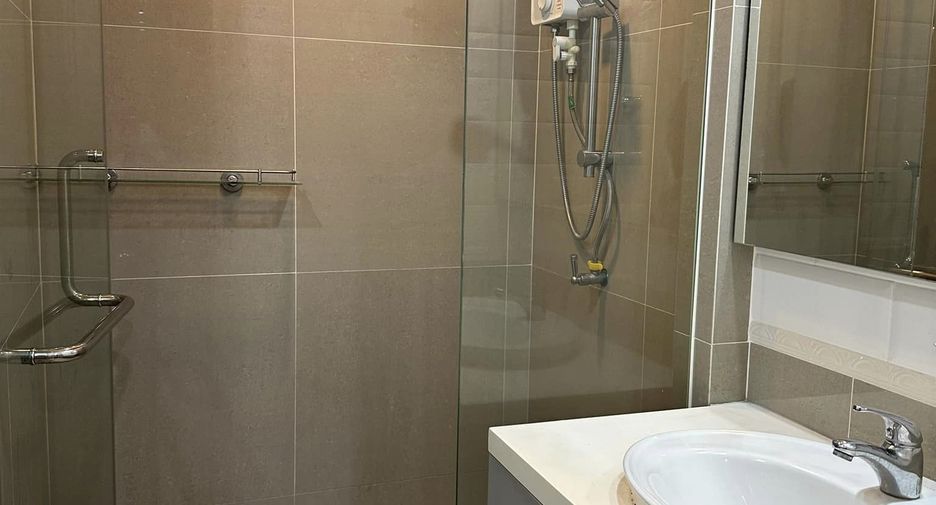 For sale 1 bed condo in Phaya Thai, Bangkok